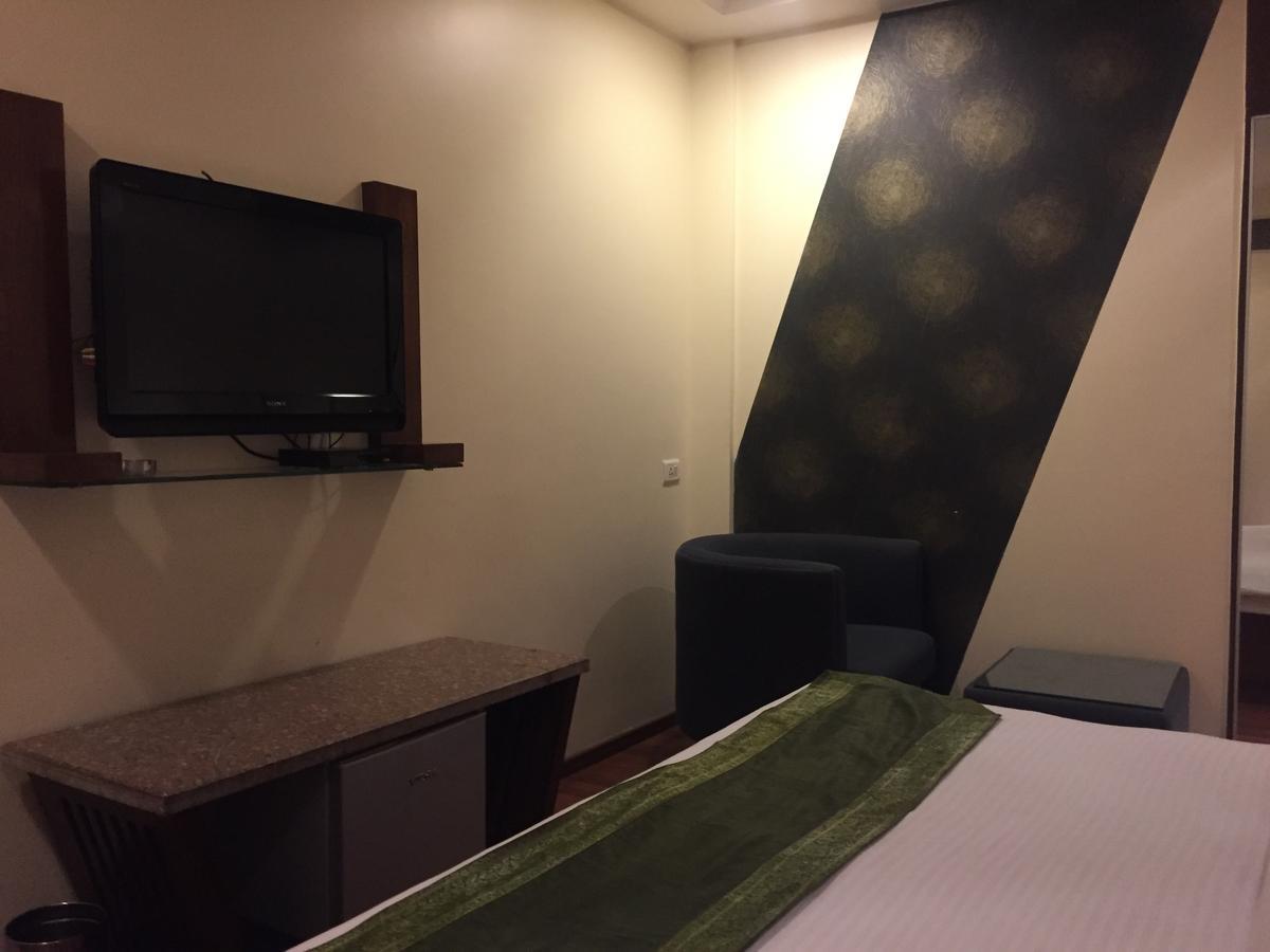 Hotel Aura - New Delhi Railway Station Eksteriør billede